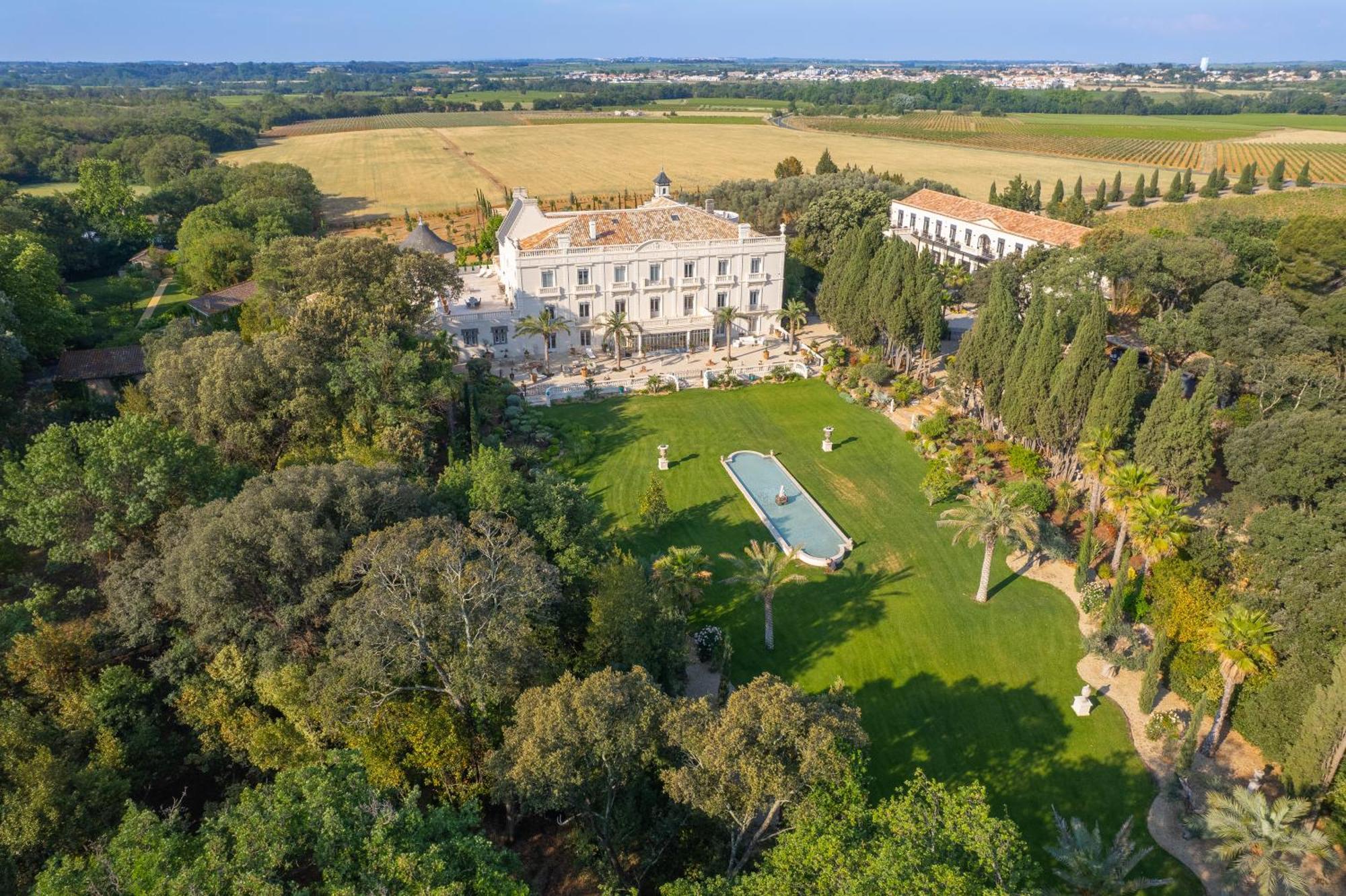 Chateau Hermitage De Combas Servian Exterior photo